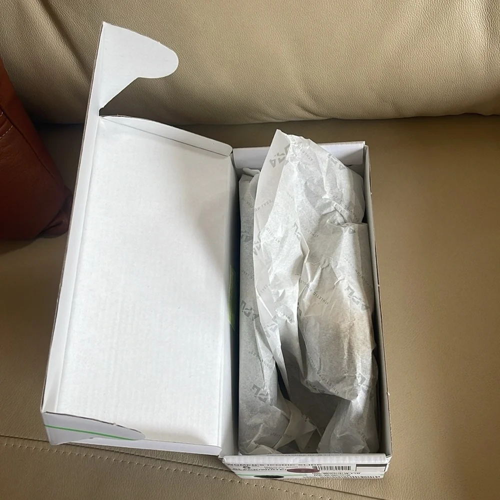 APL NWT NIB LIMITED EDITION $170 B&W DYED COW HAIR LEATHER FUR SLIDES WOMENS 5 - Picture 13 of 13